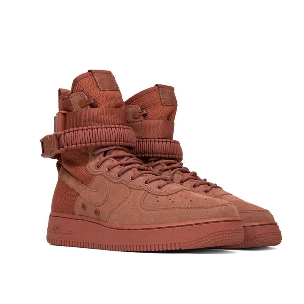 Nike SF Air Force 1 "Dusty Peach"